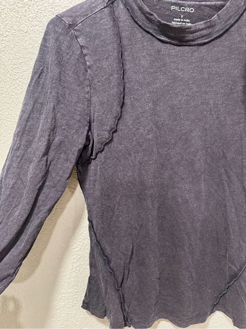 Pilcro Women's Black Long-Sleeve Crewneck Tee Small - Picture 4 of 5